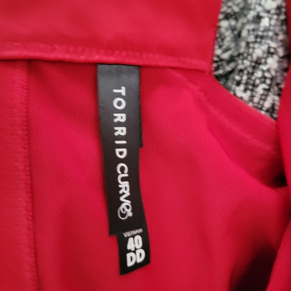 TORRID PLUNGE PUSH UP BALCONETTE BRA 40DD RED - Picture 4 of 6